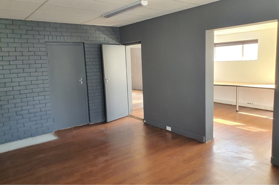 To Let commercial Property for Rent in Newton Park Eastern Cape